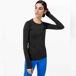 LULULEMON. Swiftly Tech Long-Sleeve Shirt. Size small. Black.